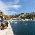 Bezek - With Sea View 2 A טרסטניק
